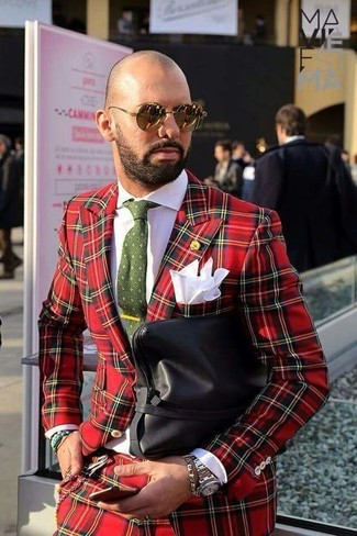 С чем носить мятный браслет мужчине