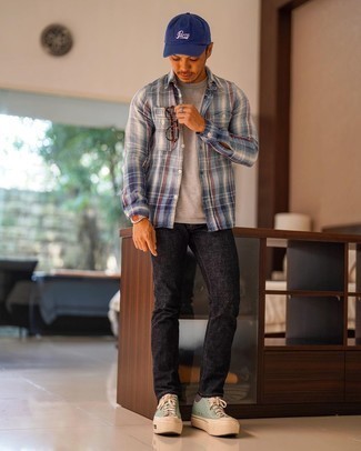 С чем носить мятные низкие кеды из плотной ткани мужчине