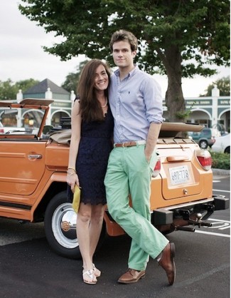 Какие туфли дерби носить с мятными брюками чинос