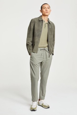 С чем носить мятные брюки чинос