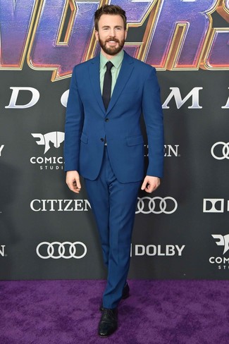 С чем носить мятную классическую рубашку мужчине