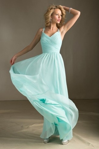 Какие туфли носить с мятным вечерним платьем