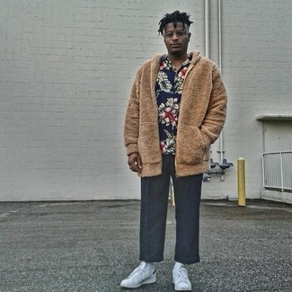 С чем носить мятные кожаные низкие кеды мужчине