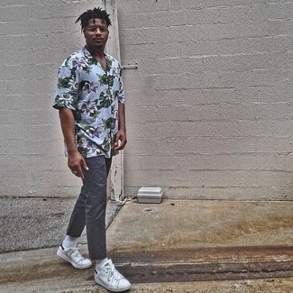 С чем носить мятные кожаные низкие кеды мужчине