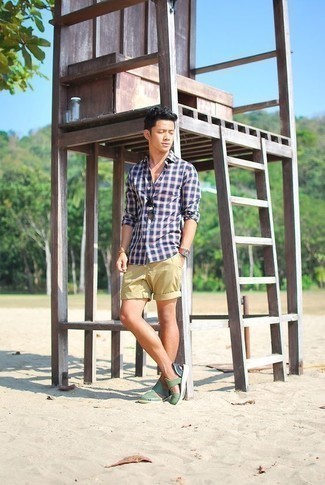 С чем носить мятные кожаные сандалии мужчине