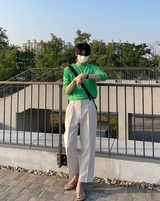 С чем носить мятную футболку с длинным рукавом мужчине