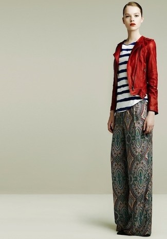 С чем носить мятные брюки женщине