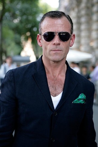 С чем носить мятный нагрудный платок с принтом