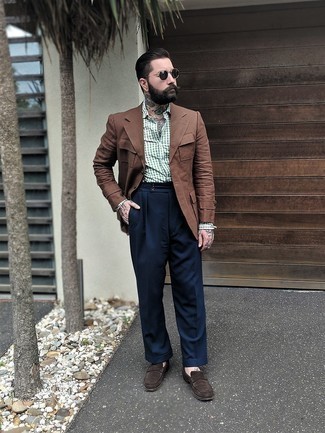 С чем носить мятную рубашку мужчине