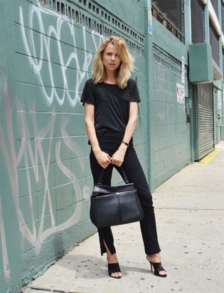 Как носить сабо с узкими брюками