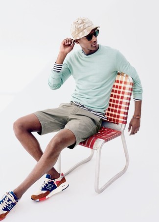 Какие шорты носить с разноцветными кроссовками мужчине