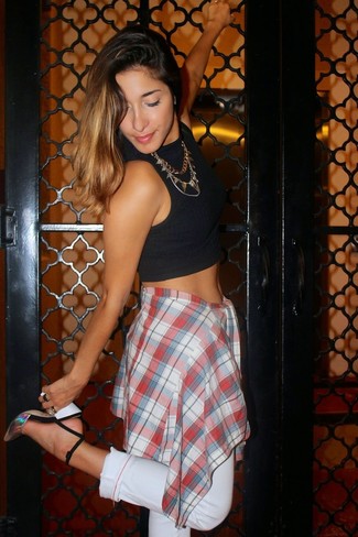 С чем носить разноцветную блузу на пуговицах