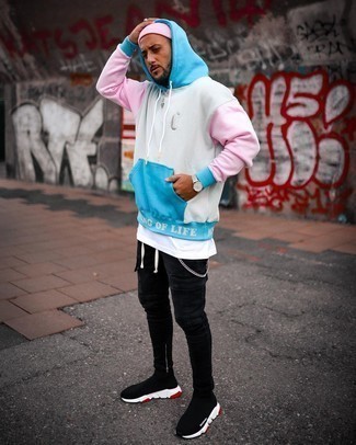 Какие кроссовки носить с разноцветным худи мужчине