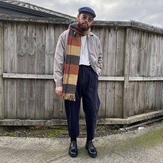 С чем носить разноцветный шарф в горизонтальную полоску мужчине