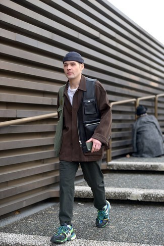 С чем носить разноцветную куртку мужчине