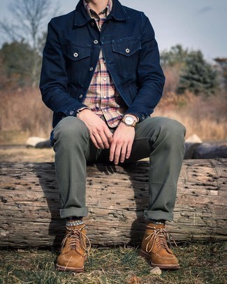 С чем носить разноцветные носки с принтом мужчине