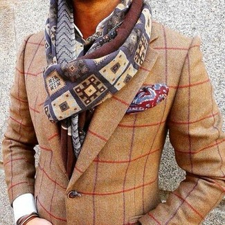 С чем носить разноцветный шарф мужчине