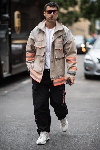 С чем носить разноцветные солнцезащитные очки мужчине