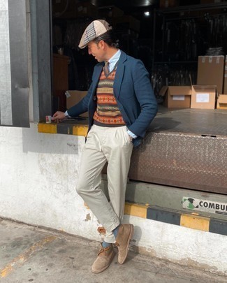 С чем носить разноцветный трикотажный жилет мужчине