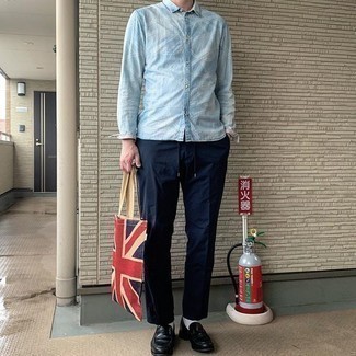 С чем носить разноцветную большую сумку мужчине