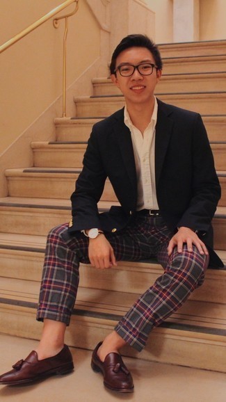 С чем носить разноцветные часы мужчине