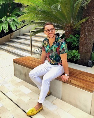 Какие брюки чинос носить с горчичными лоферами