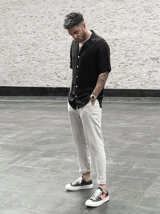 С чем носить горчичные солнцезащитные очки мужчине