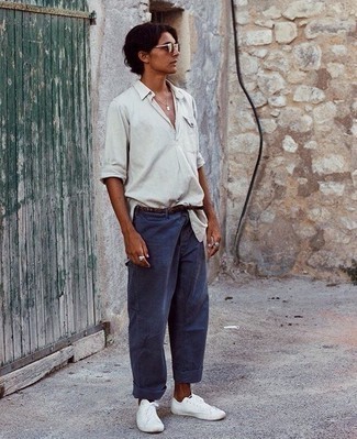 С чем носить горчичные солнцезащитные очки мужчине