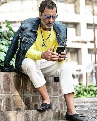 С чем носить горчичный свитшот мужчине