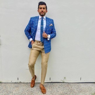 С чем носить темно-сине-зеленый пиджак в клетку мужчине