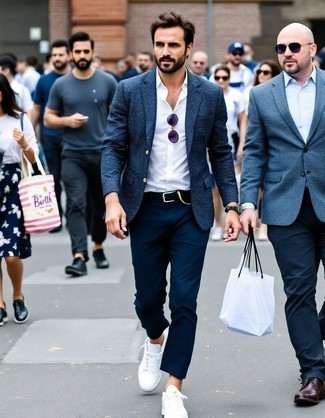 Какие пиджаки носить с темно-сине-зелеными брюками чинос