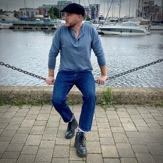 С чем носить темно-сине-зеленую кепку мужчине