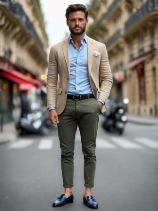 С чем носить темно-сине-зеленые лоферы мужчине