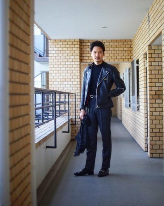 С чем носить темно-сине-зеленые лоферы мужчине