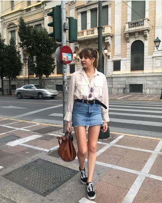 С чем носить темно-сине-зеленую мини-юбку