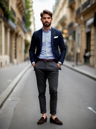 С чем носить темно-сине-красный пиджак мужчине