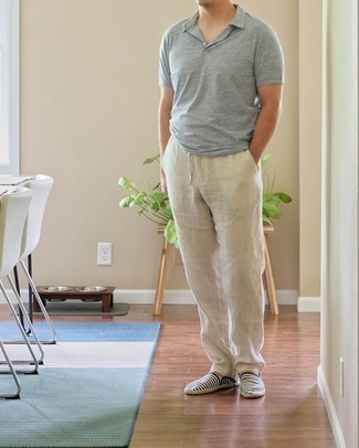 С чем носить темно-сине-белые эспадрильи мужчине