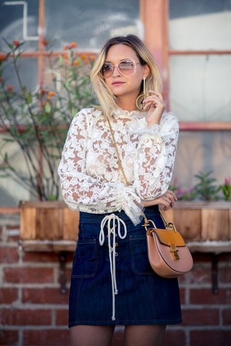 С чем носить темно-сине-белую мини-юбку