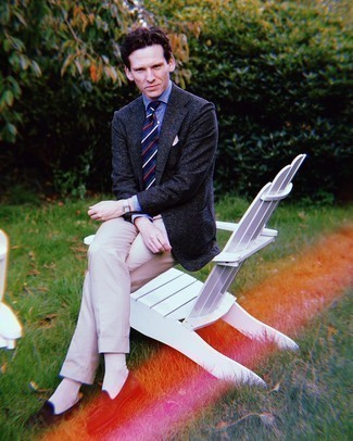 С чем носить темно-сине-белый шерстяной пиджак мужчине