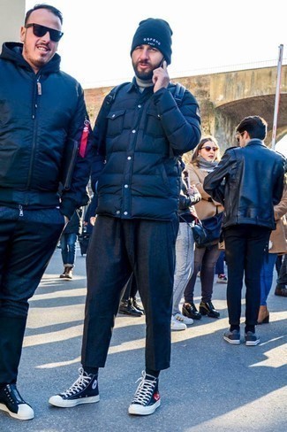 С чем носить темно-синий рюкзак мужчине