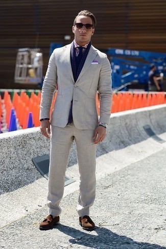 С чем носить темно-синий браслет из бисера мужчине