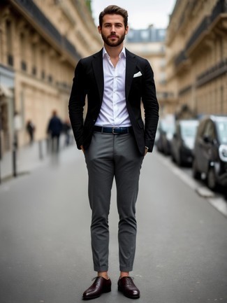 С чем носить темно-синий ремень мужчине