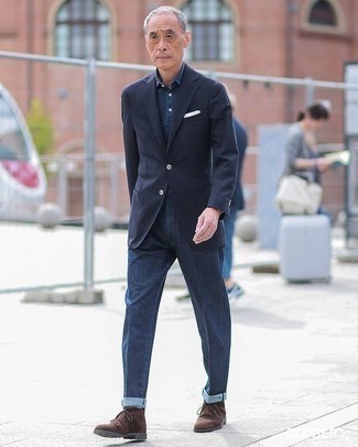 Какие ботинки дезерты носить с темно-синим пиджаком