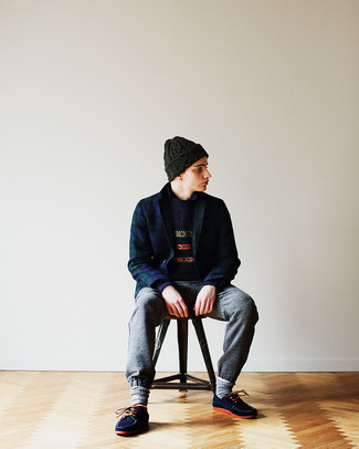 Какие пиджаки носить с темно-синими топсайдерами