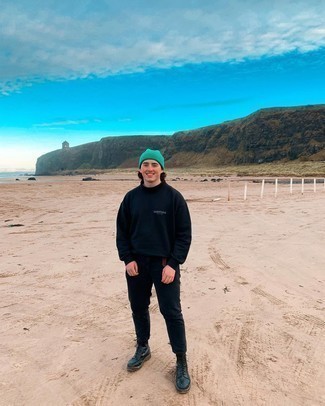 С чем носить темно-синие ботинки мужчине