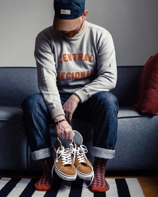 С чем носить темно-синий браслет мужчине