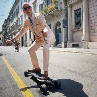 С чем носить темно-синий браслет мужчине