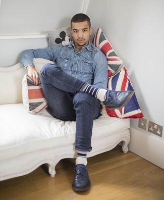 С чем носить темно-синие броги