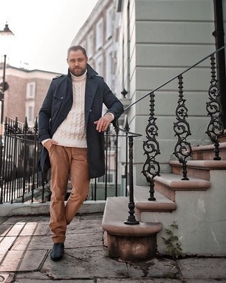 С чем носить темно-синие ботинки челси мужчине