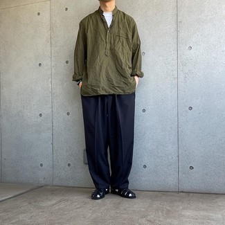 С чем носить темно-синие брюки чинос